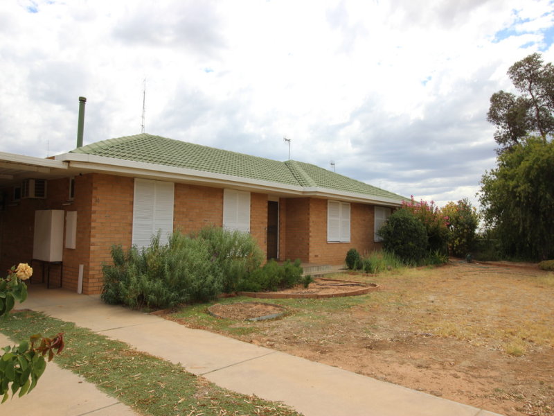 30 Lawrie Terrace, Waikerie, SA 5330 Property Details