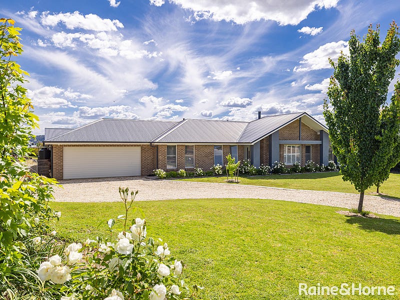 6 Vista Place, White Rock, NSW 2795