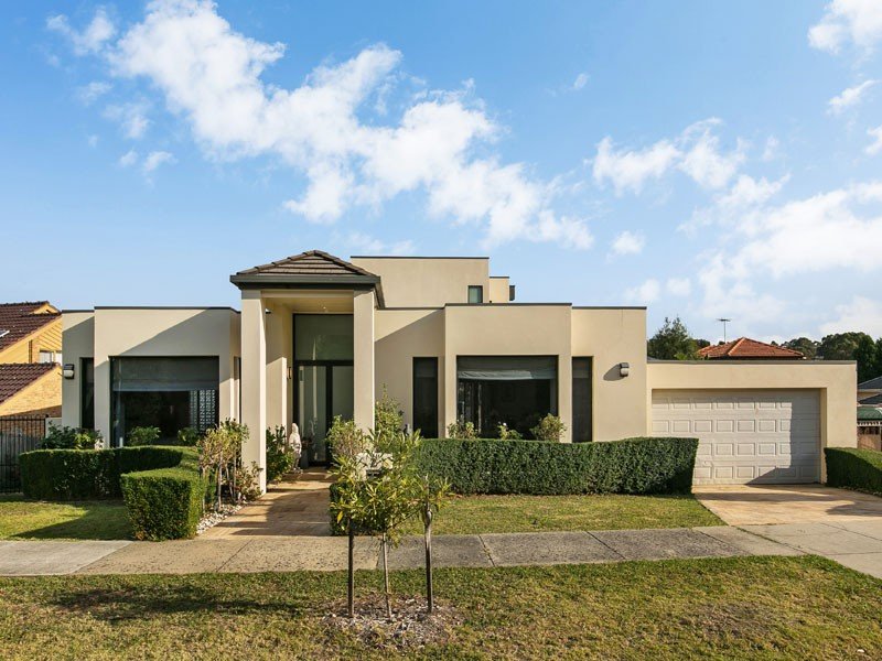 2 Redfield Court, Wheelers Hill, VIC 3150