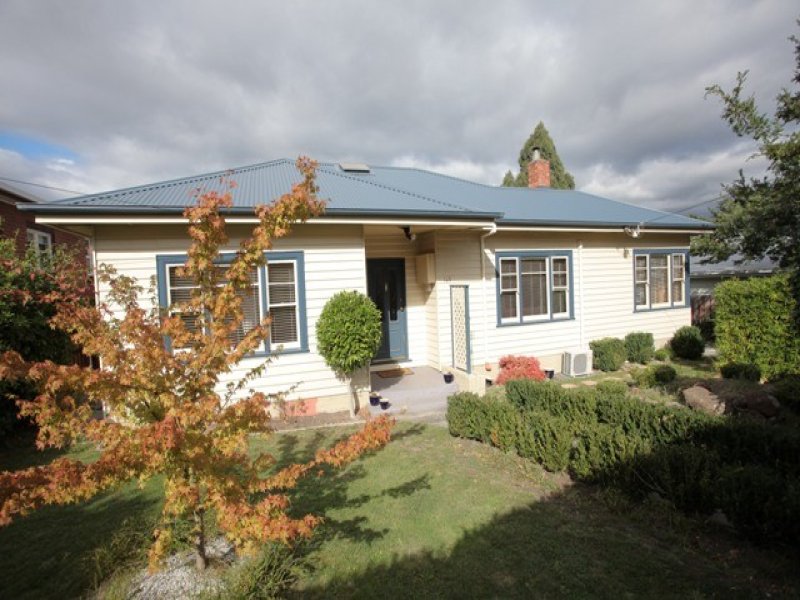 128 Gordons Hill Road, Lindisfarne, Tas 7015 Property Details