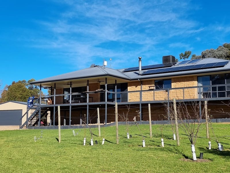 370 Punt Road, Metung, Vic 3904 Property Details