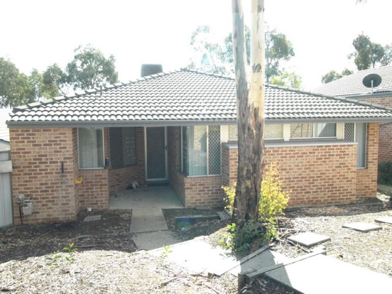 8 Furlong Road, Queanbeyan West, NSW 2620