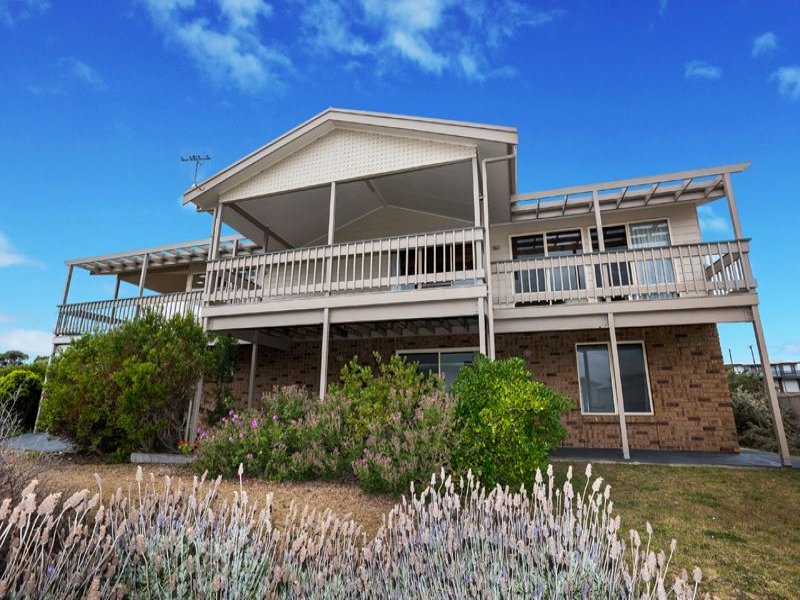 9 England Avenue, Port Elliot, SA 5212