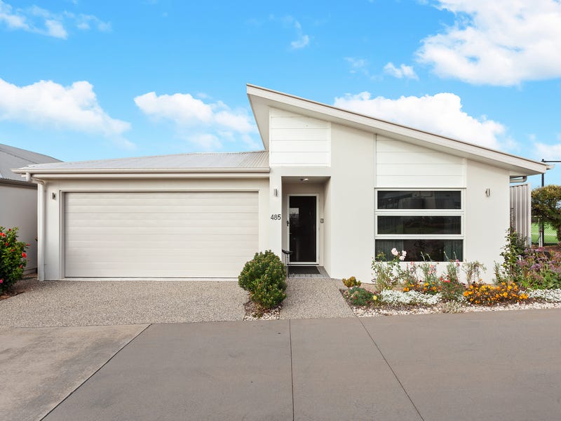 Palm Lake Resort Toowoomba Retirement Living at 97161 Hogg Street