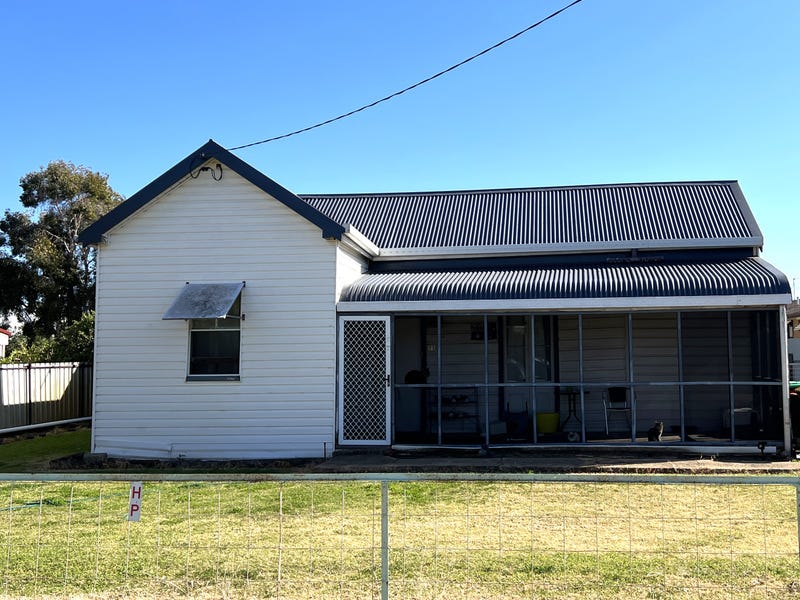 11 Denison Street, Narrabri, NSW 2390 House for Sale