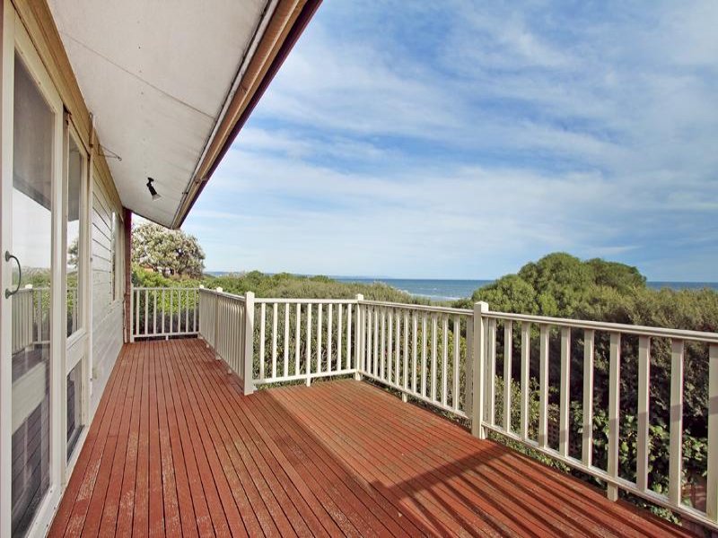 2/680 Nepean Highway, Carrum, Vic 3197 Property Details