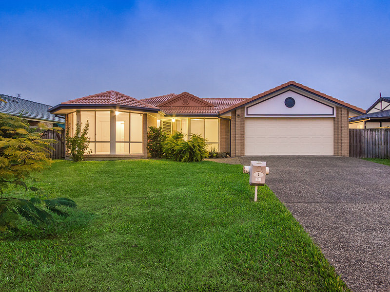4 Silverash Street, Oxenford, Qld 4210 Property Details
