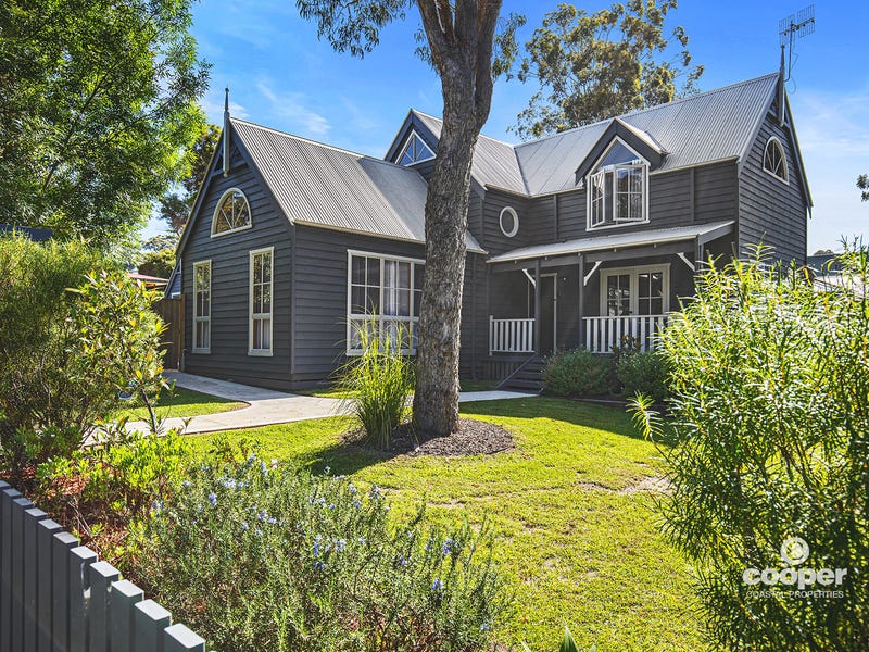 4 Settlers Way, Mollymook, NSW 2539 Property Details