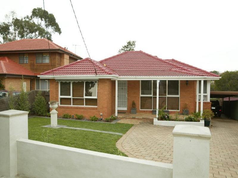 8 Strathnaver Avenue, Strathmore, VIC 3041