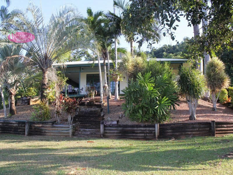 50 Cutten Street, Bingil Bay, QLD 4852