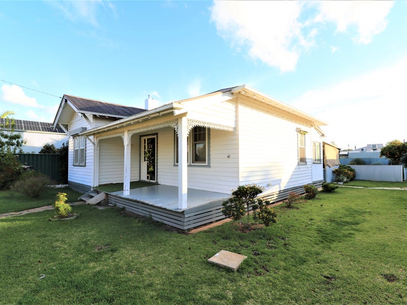 4 Keats Street, Kerang, Vic 3579 Property Details