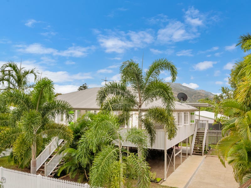 17 Hughes Street, Hermit Park, QLD 4812