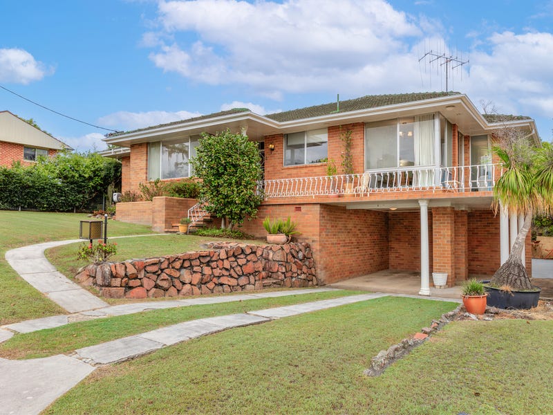 4 Carlton Avenue, Dungog, NSW 2420 Property Details