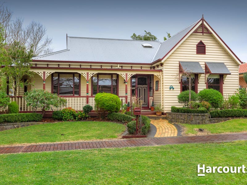 14 Grant Close Berwick Vic 3806 Realestate Com Au