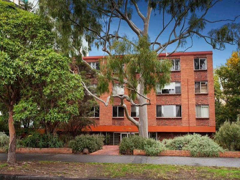 9/212 The Avenue, Parkville, Vic 3052 Property Details