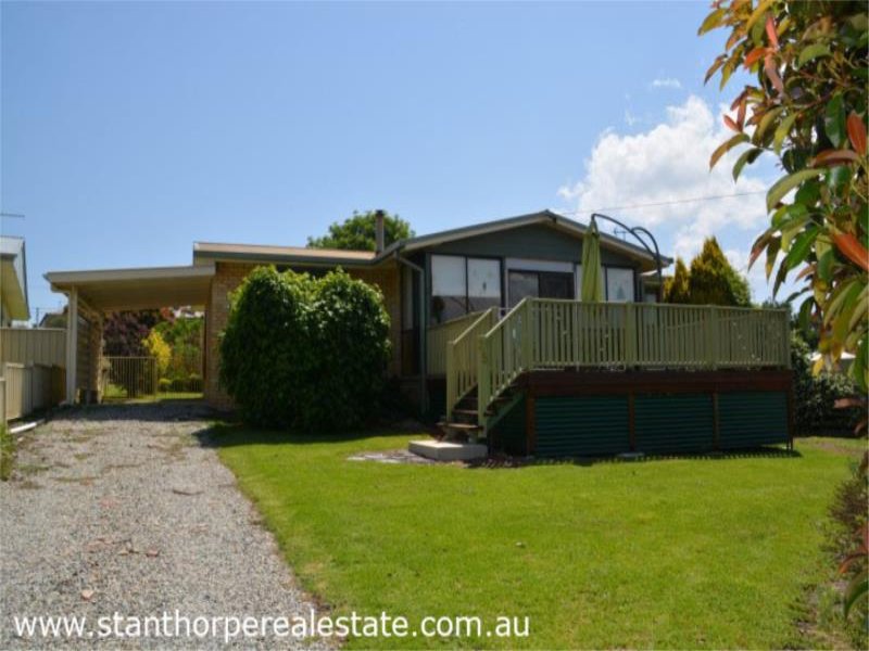 25 Leslie Parade, Stanthorpe, QLD 4380