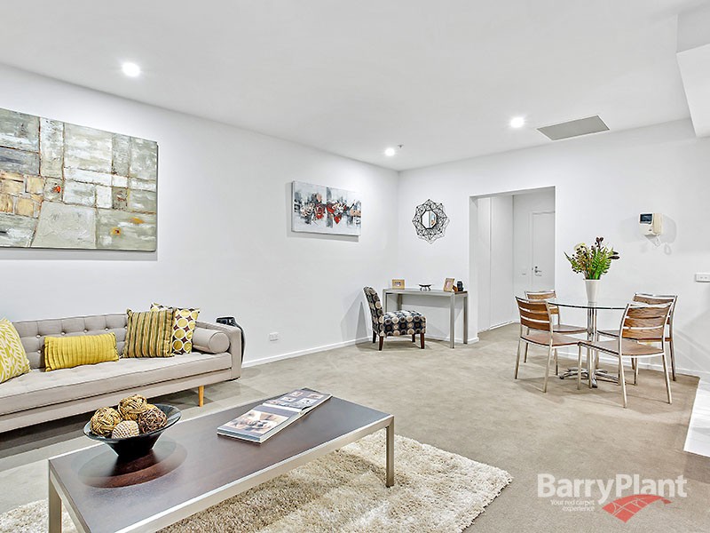 1405/82 Queens Road, Melbourne, Vic 3004 Property Details