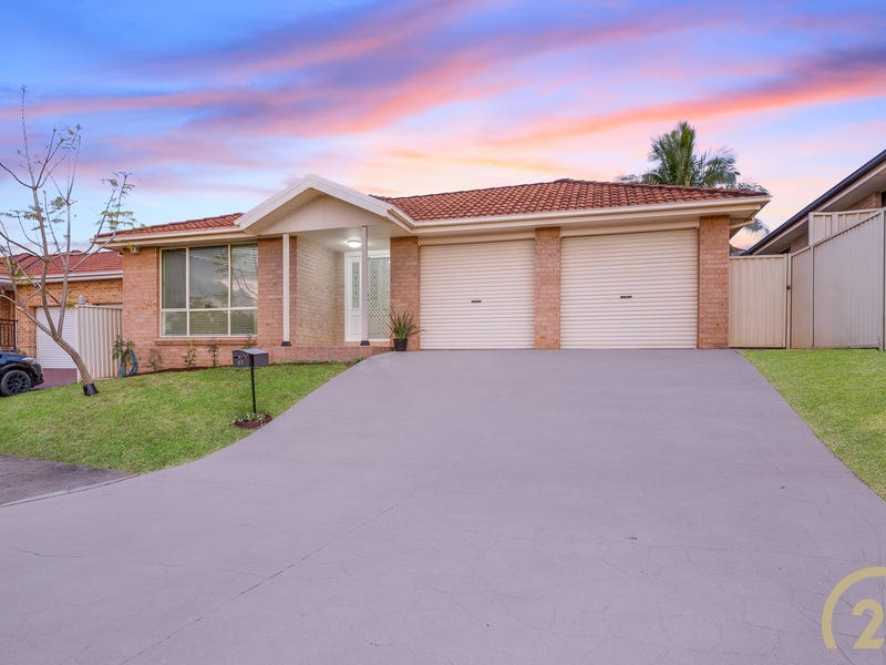 62 Braidwood Drive, Prestons, NSW 2170 Property Details