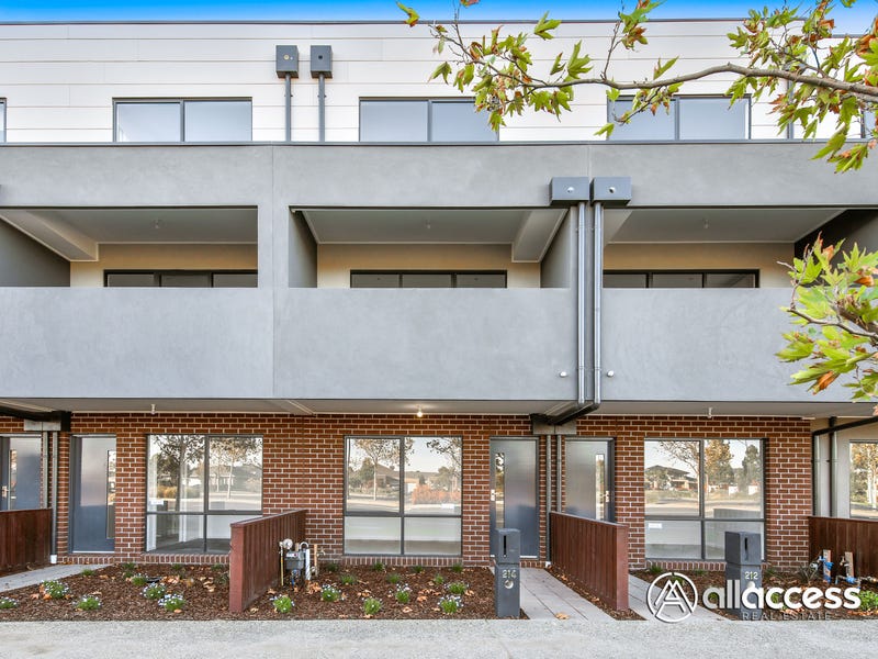 214 Henry Road, Pakenham, Vic 3810 Property Details