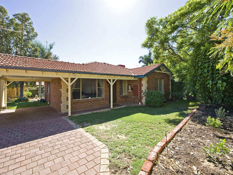 49A Cleopatra Street, Palmyra, WA 6157