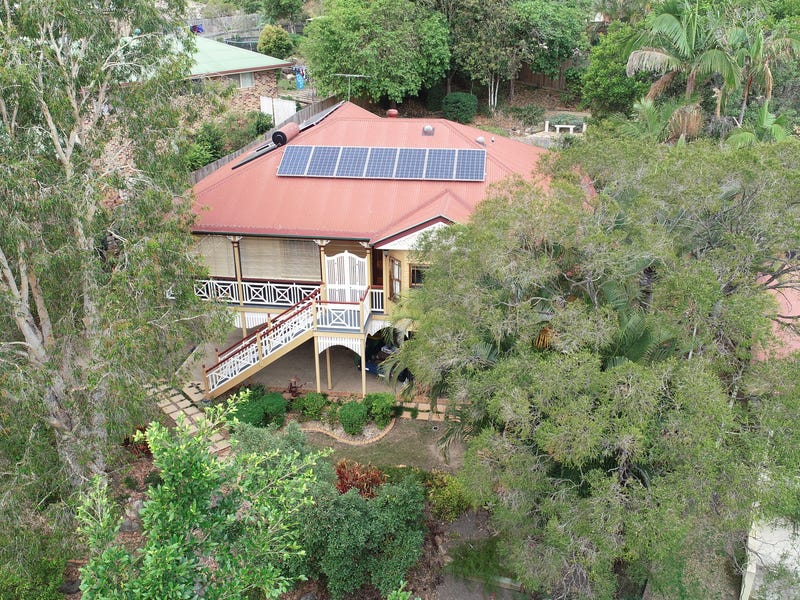 35 Blackwood Drive, Arana Hills, QLD 4054