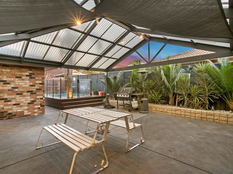 8 Jennifer Court, Narre Warren, Vic 3805 Property Details