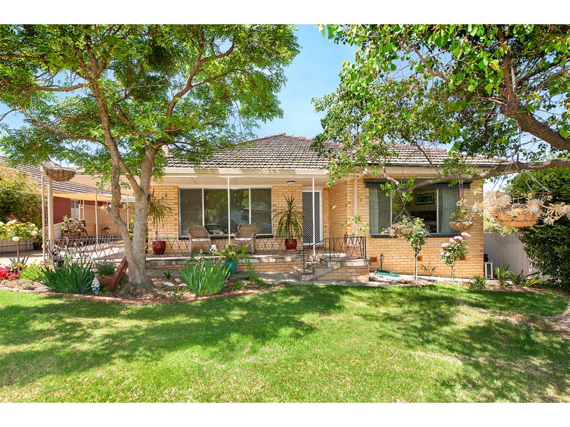 674 Holmwood Cross, Albury, NSW 2640 Property Details