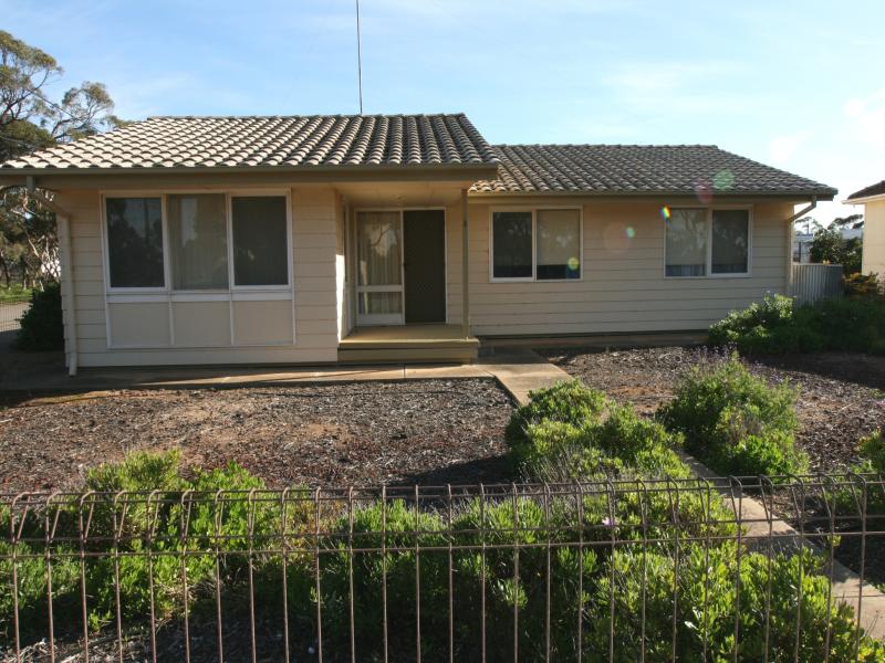 1 Railway Terrace, Bute, SA 5560 Property Details