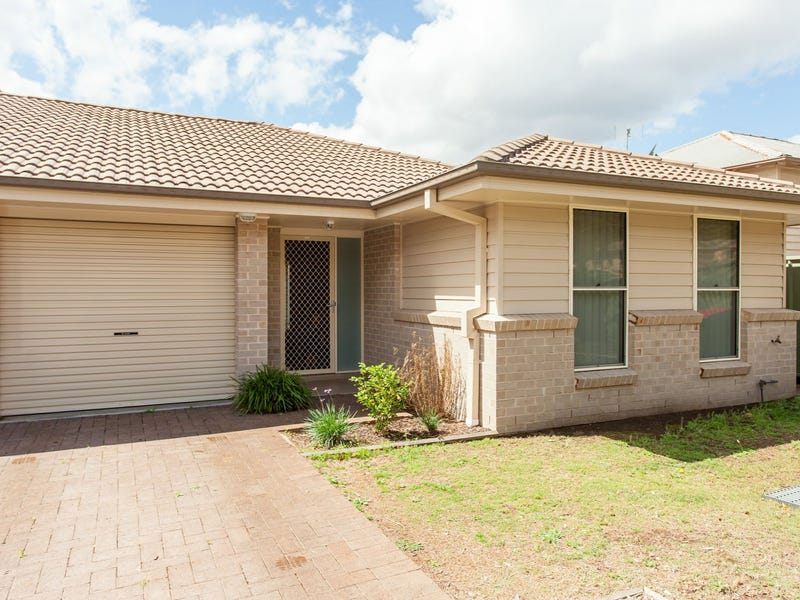 2/2a Desmond Street, Cessnock, NSW 2325 Property Details