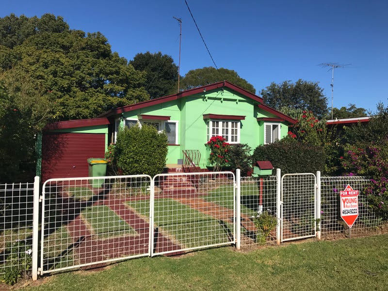 54 Weetwood Street, Newtown, QLD 4350