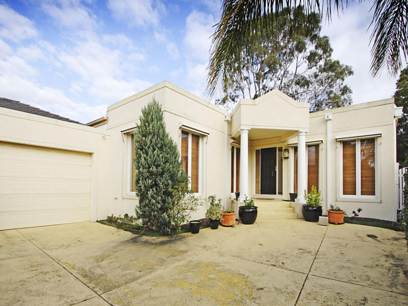 2/10 Scotts St, Bentleigh, Vic 3204 Property Details