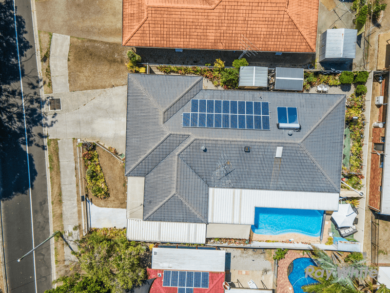 18 Endeavour Drive, Banksia Beach, QLD 4507