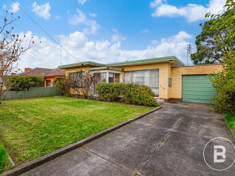 24 Street, Sebastopol, Vic 3356 House for Sale