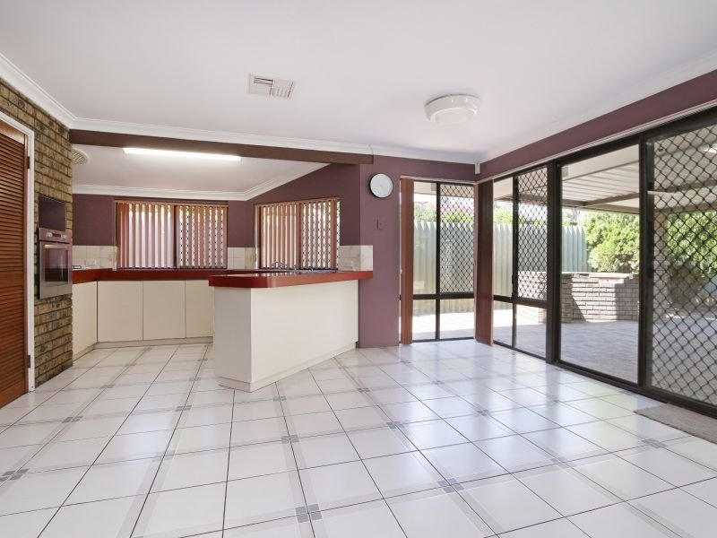 50 Regal Drive, Thornlie, WA 6108