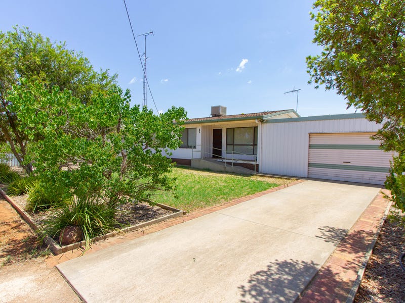 85 Bendee Street, Barellan, NSW 2665 Property Details