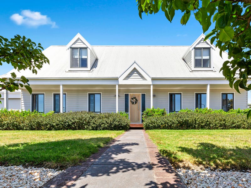 Real Estate & Property for Sale in Mount Martha, VIC 3934 (+1 location