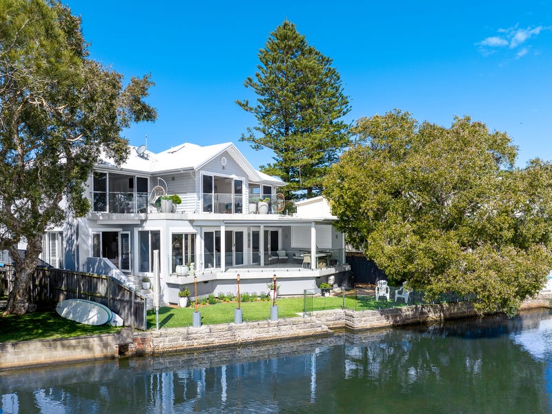 26 Ocean View Drive, Wamberal, NSW 2260 Property Details