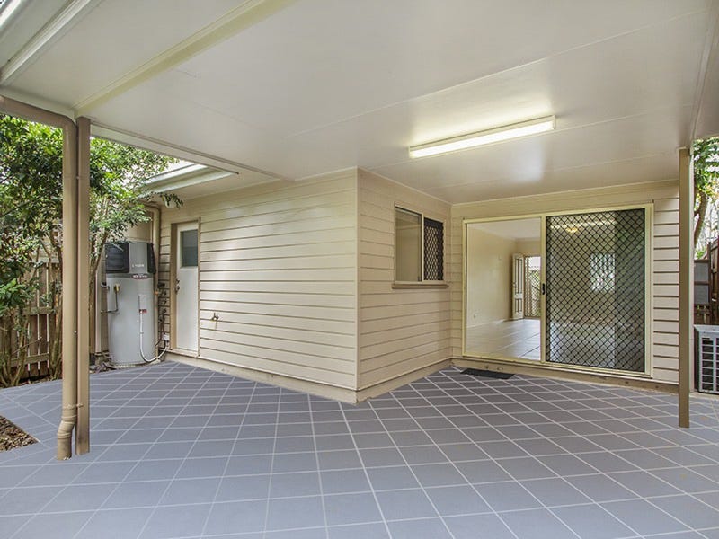 2/11 White Street, Everton Park, QLD 4053