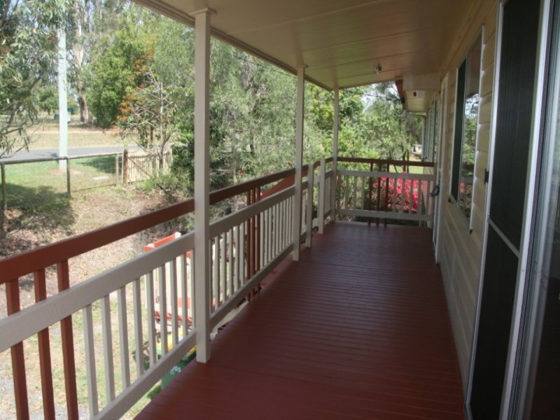 105 Riverside Avenue, Barellan Point, QLD 4306