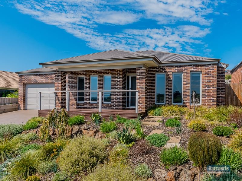 28 Walker Drive, Drouin, Vic 3818 Property Details