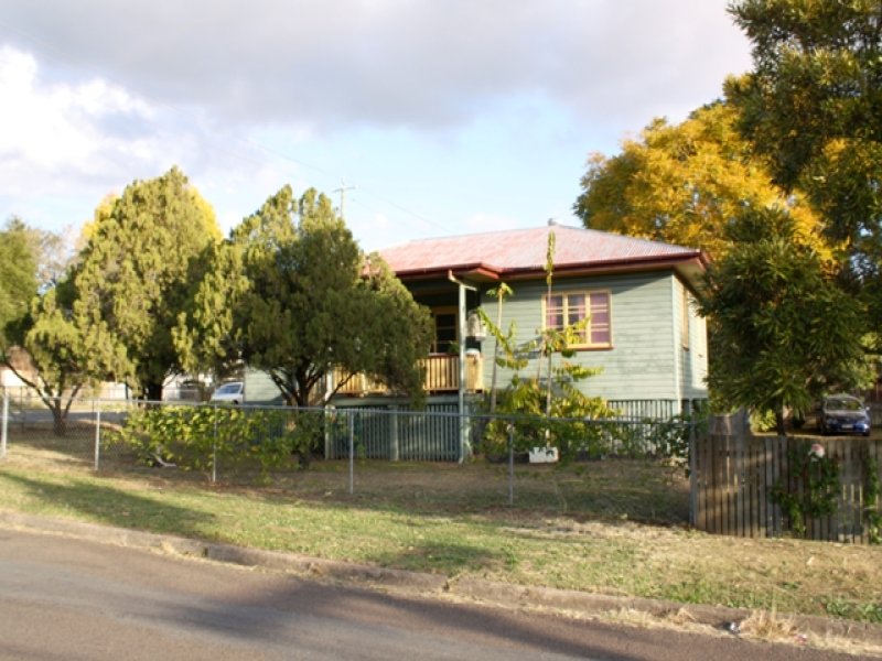 25 Clifton Street, Booval, Qld 4304 Property Details