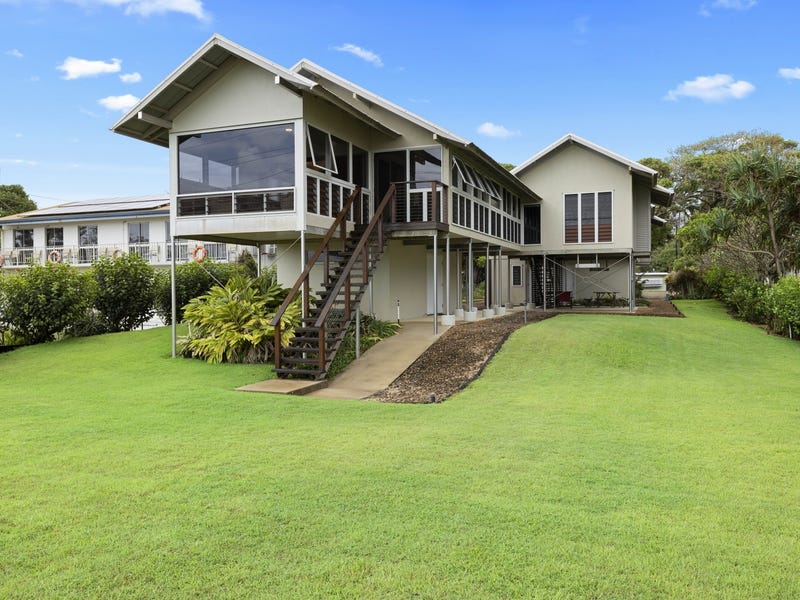 15 Acacia Street, Forrest Beach, QLD 4850