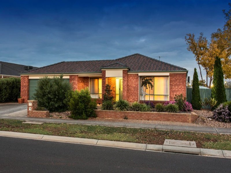 24 Brookfield Avenue, Brookfield, Vic 3338 Property Details