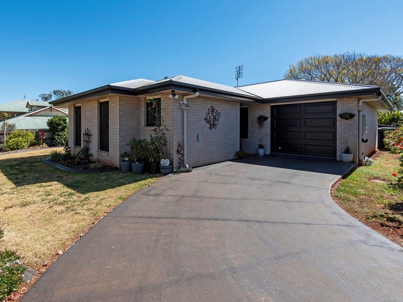 29A Mcintyre Street, Centenary Heights, QLD 4350