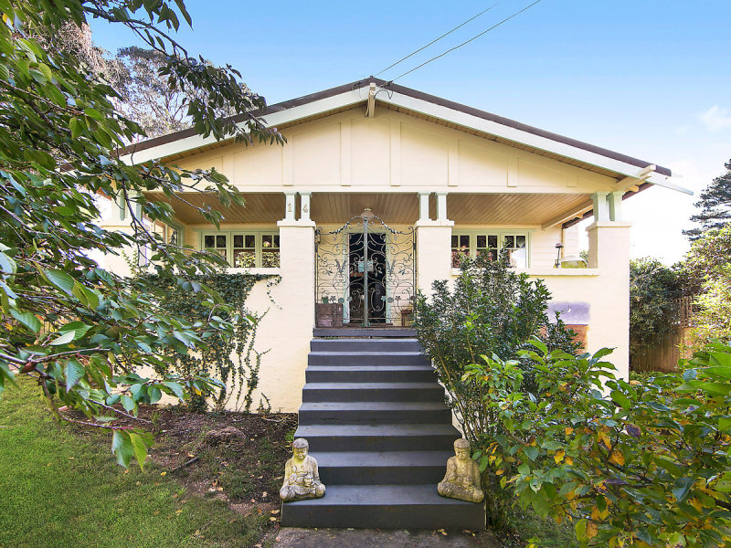 14 Barton Street, Katoomba, NSW 2780 Property Details