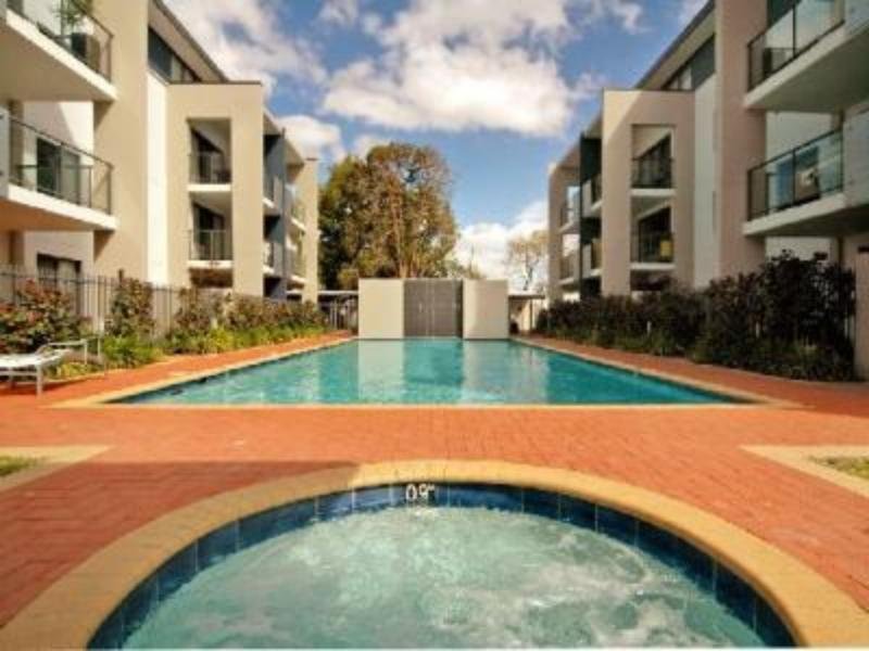 24/15 Tanunda Drive, Rivervale, WA 6103 Property Details