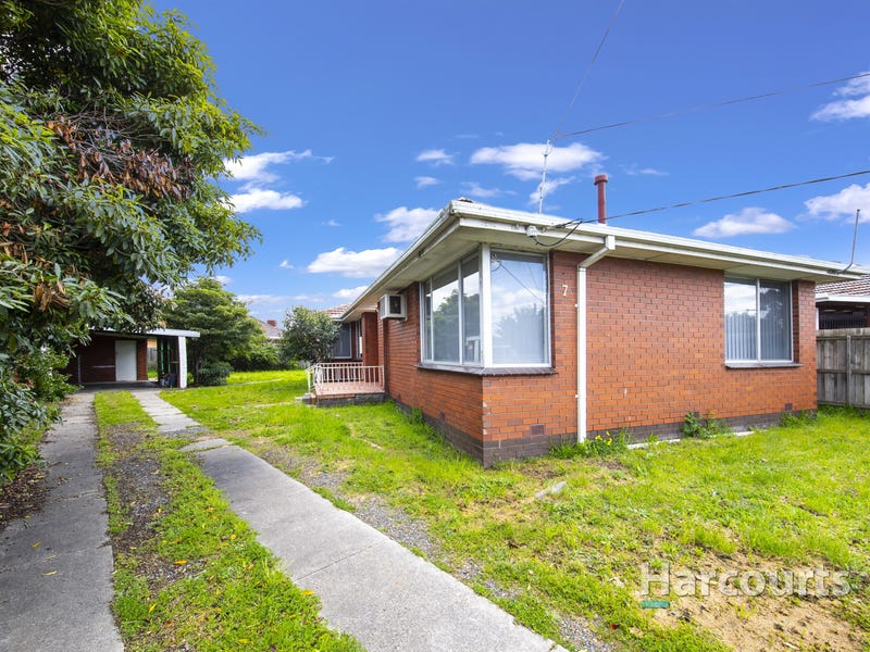 7 Chestnut Drive, St Albans, VIC 3021