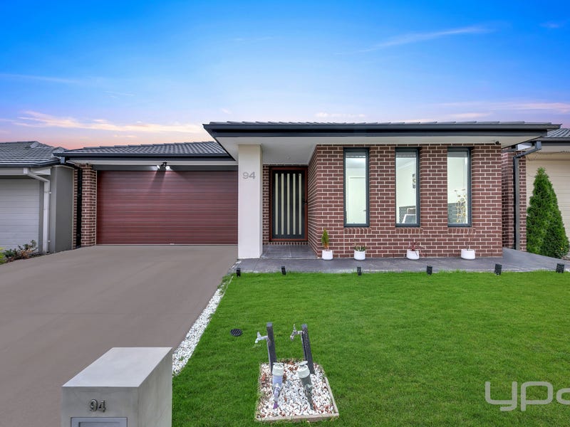 94 Stettler Boulevard, Mickleham, Vic 3064 House for Sale
