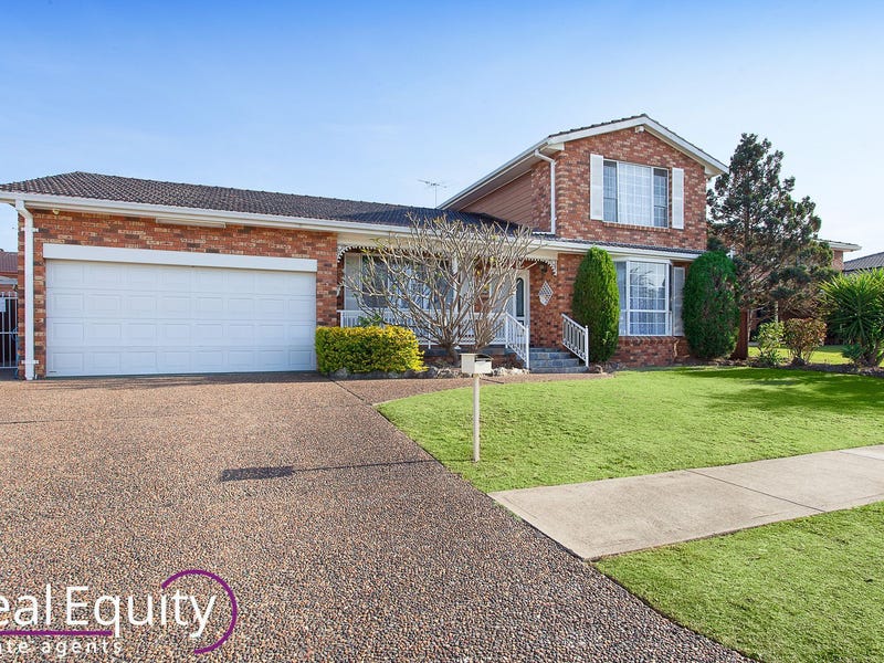 10 Faversham Cres, Chipping Norton, NSW 2170