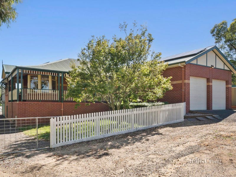 14 Simpson Street, Buninyong, Vic 3357 Property Details
